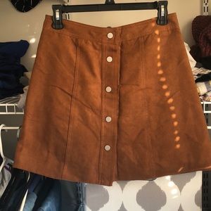 WOMEN’S SKIRT